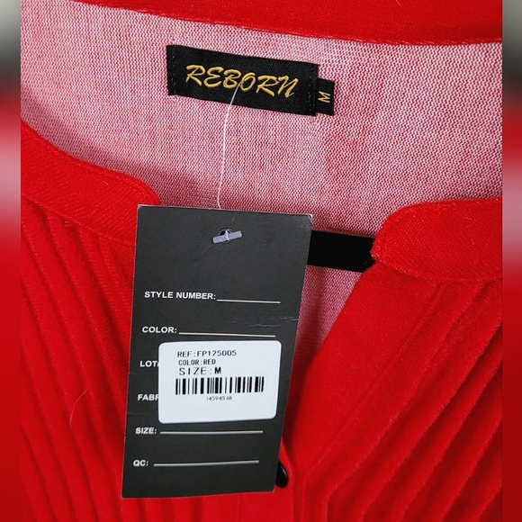 Reborn Blouse - Picture 3 of 3